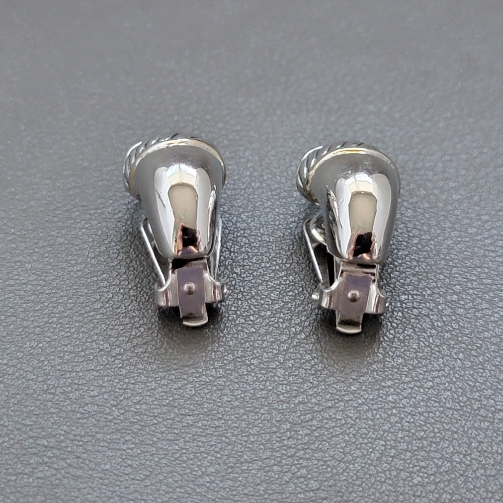 Tahoe Jewelry by John Medeiros Blue Glass Clip-On Earrings - Picture 5 of 7